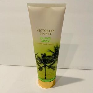 Victoria’s Secret Island Away Ocean Breeze and Coconut Fragrance Lotion 8 oz New